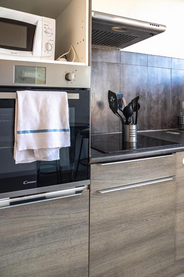 Le Voltaire -2 Chambres- 70M2- Hypercentre-Parking-Wifi Fibre- Nouvelle Literie Tarbes Bagian luar foto