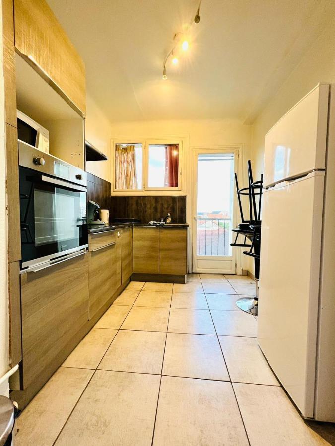Le Voltaire -2 Chambres- 70M2- Hypercentre-Parking-Wifi Fibre- Nouvelle Literie Tarbes Bagian luar foto