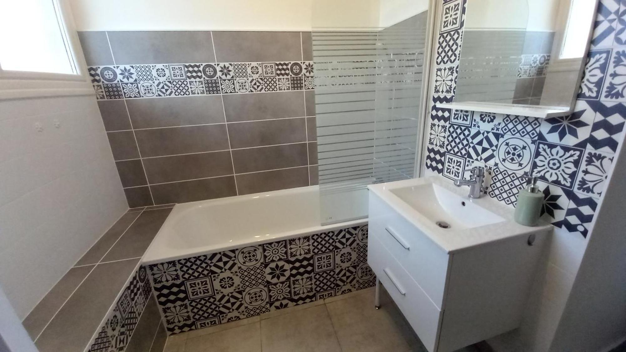 Le Voltaire -2 Chambres- 70M2- Hypercentre-Parking-Wifi Fibre- Nouvelle Literie Tarbes Bagian luar foto